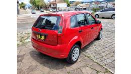 FORD - FIESTA - 2011/2012 - Vermelha - R$ 33.990,00