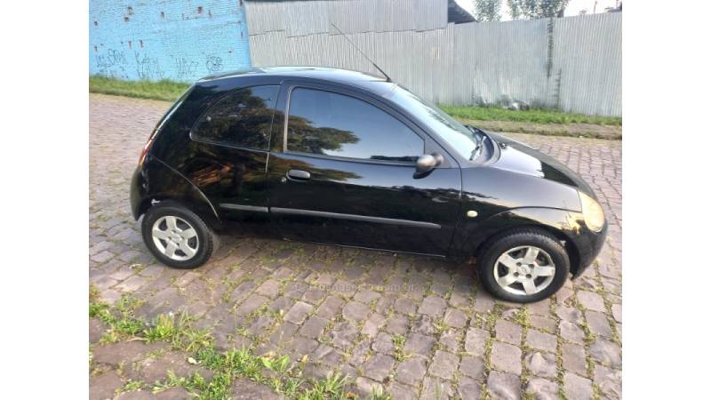 FORD - KA - 2005/2005 - Preta - R$ 17.990,00