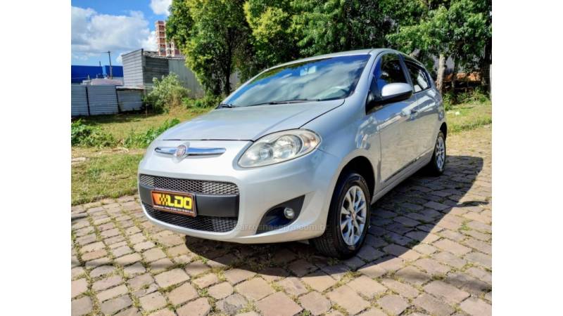 FIAT - PALIO - 2013/2013 - Prata - R$ 32.990,00