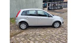 FORD - FIESTA - 2013/2014 - Prata - R$ 32.990,00