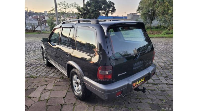 KIA MOTORS - SPORTAGE - 2002/2003 - Preta - R$ 29.990,00