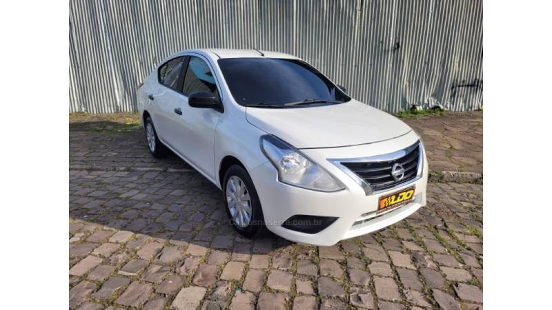 NISSAN - VERSA - 2021/2021 - Branca - R$ 49.990,00