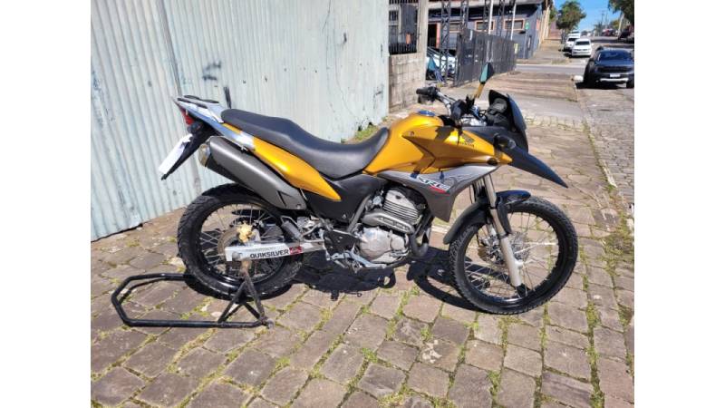 HONDA - XRE 300 - 2009/2010 - Amarela - R$ 15.990,00