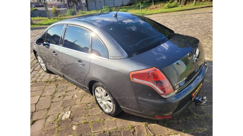 CITROËN - C4 - 2010/2011 - Cinza - R$ 30.990,00