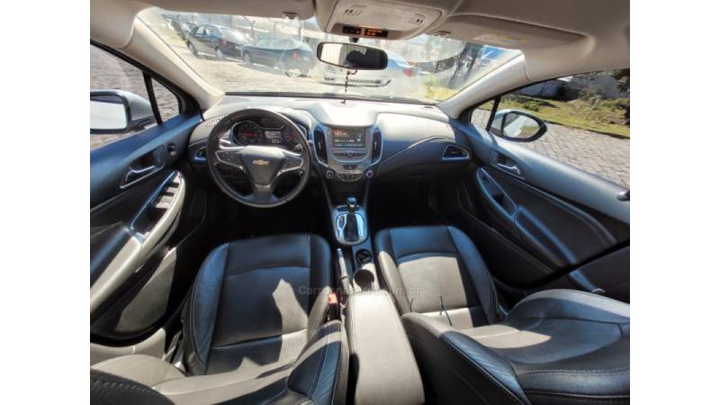 CHEVROLET - CRUZE - 2016/2017 - Branca - R$ 81.990,00