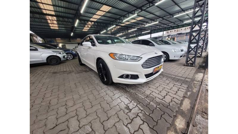 FORD - FUSION - 2014/2014 - Branca - R$ 76.990,00