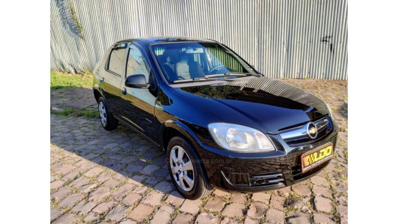 CHEVROLET - PRISMA - 2010/2011 - Preta - R$ 28.990,00