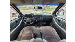 CHEVROLET - BLAZER - 1999/2000 - Prata - R$ 25.990,00