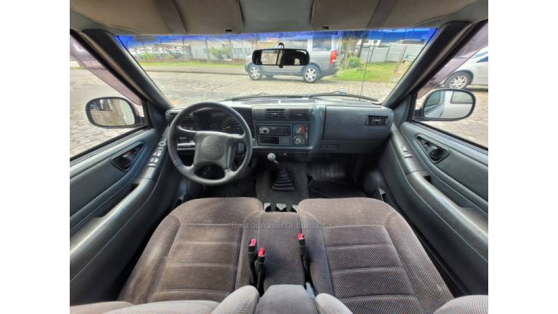 CHEVROLET - BLAZER - 1999/2000 - Prata - R$ 25.990,00