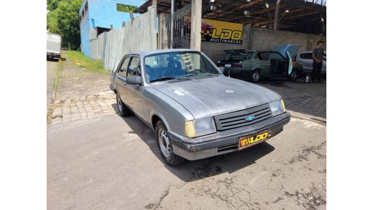 CHEVROLET - CHEVETTE - 1992/1992 - Prata - R$ 14.990,00