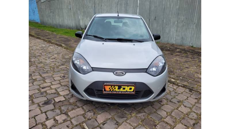 FORD - FIESTA - 2013/2014 - Prata - R$ 32.990,00