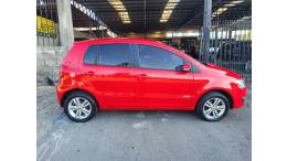 VOLKSWAGEN - FOX - 2013/2014 - Vermelha - Sob Consulta