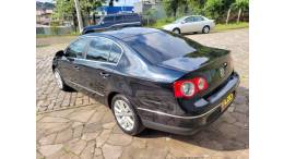 VOLKSWAGEN - PASSAT - 2007/2008 - Preta - R$ 42.990,00