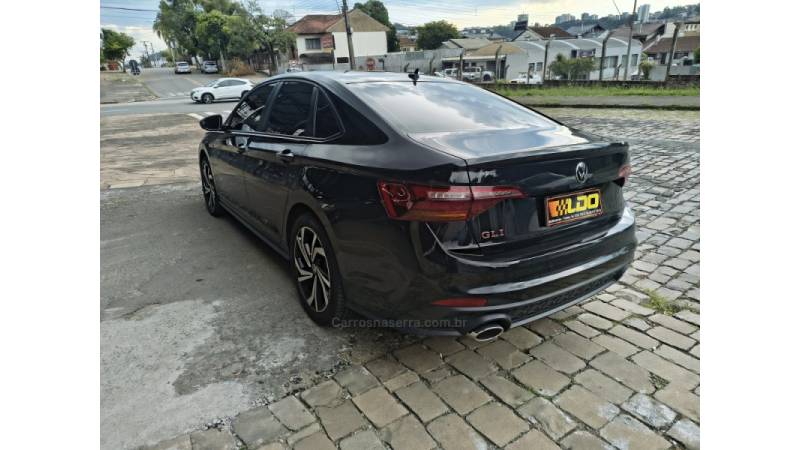 VOLKSWAGEN - JETTA - 2023/2023 - Preta - R$ 209.990,00