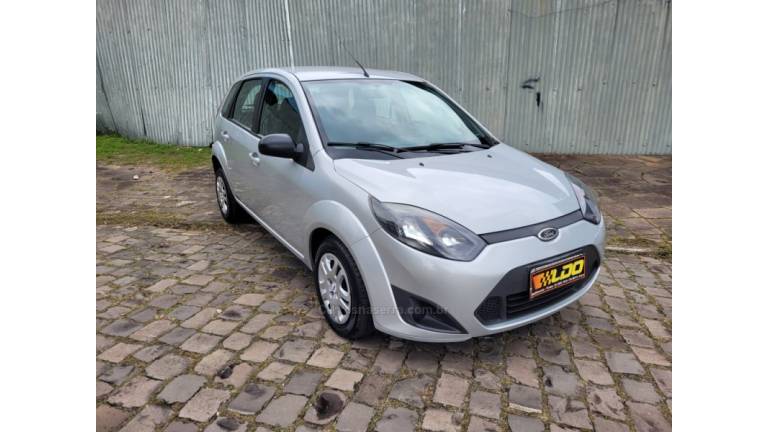 FORD - FIESTA - 2013/2014 - Prata - R$ 32.990,00