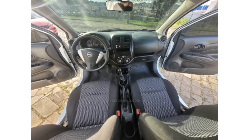 NISSAN - VERSA - 2021/2021 - Branca - R$ 49.990,00