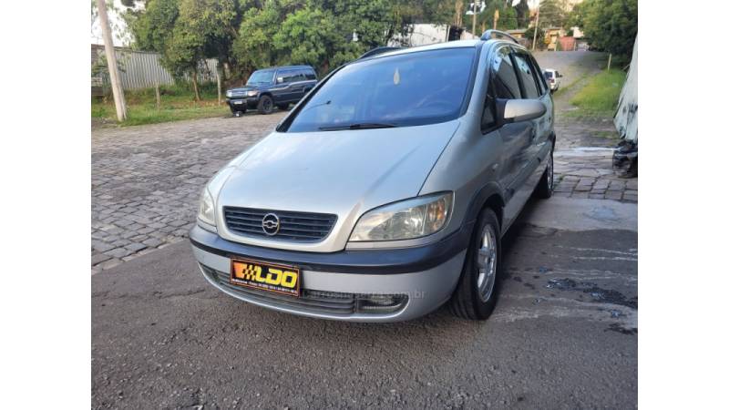 CHEVROLET - ZAFIRA - 2002/2002 - Prata - R$ 25.990,00