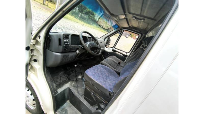 FIAT - DUCATO - 2003/2004 - Branca - R$ 59.990,00