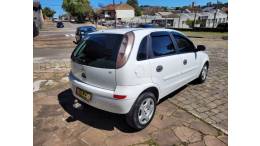CHEVROLET - CORSA - 2010/2011 - Branca - R$ 28.990,00