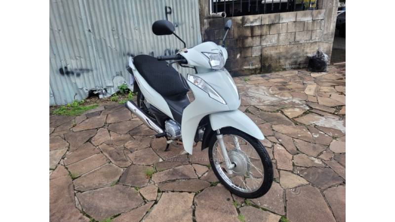 HONDA - BIZ 110I - 2022/2022 - Branca - R$ 13.990,00