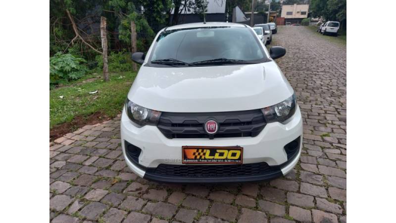 FIAT - MOBI - 2016/2017 - Branca - R$ 35.990,00