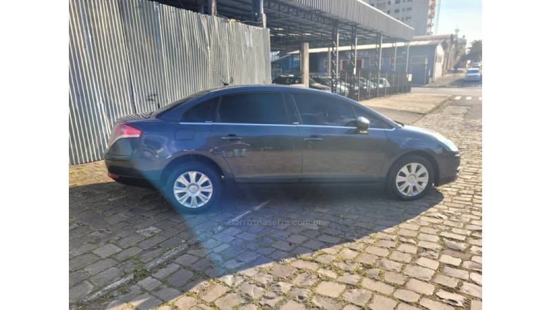 CITROËN - C4 - 2010/2011 - Cinza - R$ 30.990,00