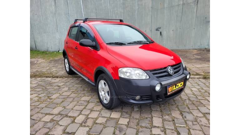 VOLKSWAGEN - CROSSFOX - 2008/2009 - Vermelha - R$ 34.990,00