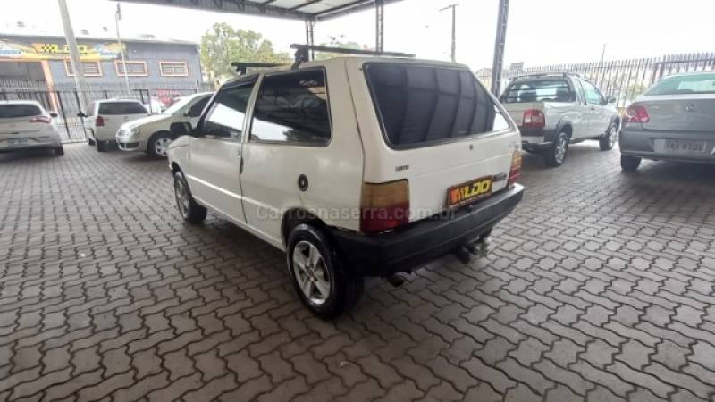 FIAT - UNO - 2002/2002 - Branca - R$ 10.990,00