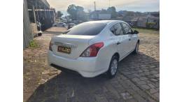 NISSAN - VERSA - 2021/2021 - Branca - R$ 49.990,00
