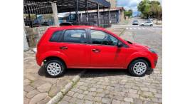 FORD - FIESTA - 2011/2012 - Vermelha - R$ 33.990,00