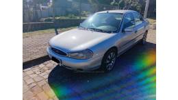 FORD - MONDEO - 1996/1997 - Prata - R$ 12.000,00