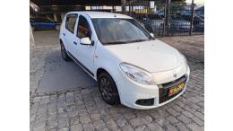 RENAULT - SANDERO - 2011/2012 - Branca - R$ 32.990,00