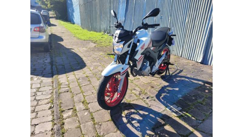 HONDA - CB 250F TWISTER - 2022/2022 - Branca - R$ 21.990,00