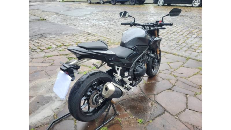 HONDA - CB 500F - 2022/2023 - Cinza - R$ 36.990,00