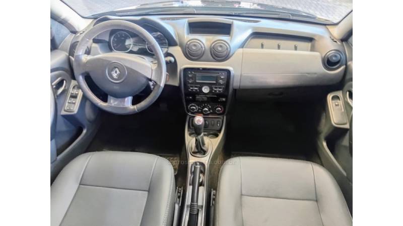 RENAULT - DUSTER - 2013/2014 - Preta - Sob Consulta
