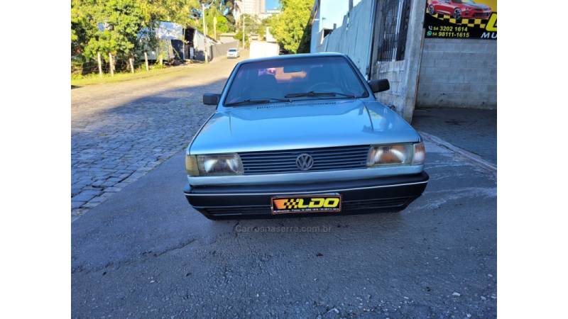 VOLKSWAGEN - GOL - 1992/1993 - Prata - R$ 13.990,00