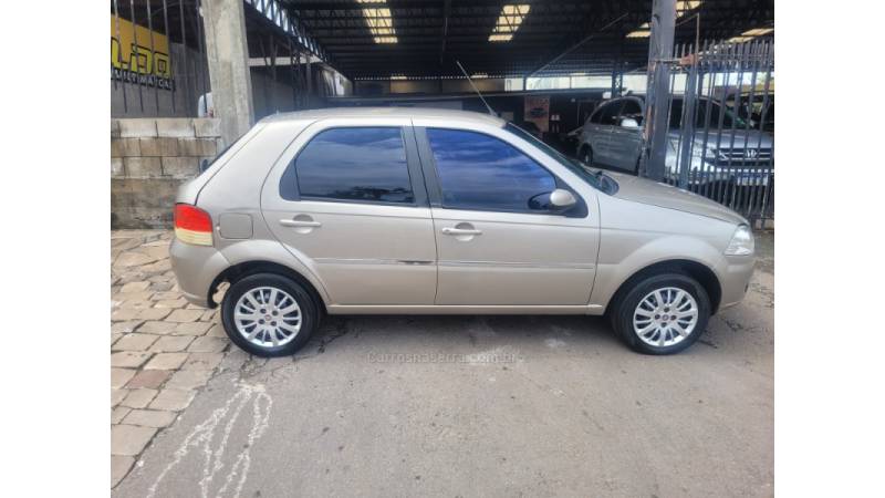 FIAT - PALIO - 2007/2008 - Bege - R$ 21.990,00
