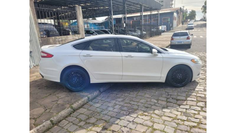 FORD - FUSION - 2014/2014 - Branca - R$ 72.990,00