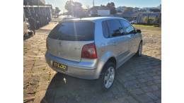 VOLKSWAGEN - POLO - 2002/2003 - Prata - R$ 19.990,00