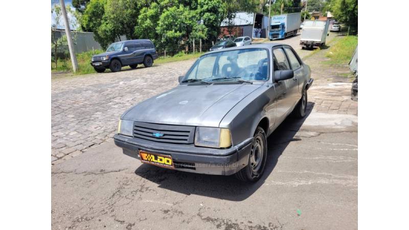 CHEVROLET - CHEVETTE - 1992/1992 - Prata - R$ 14.990,00