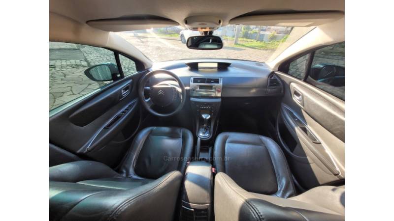 CITROËN - C4 - 2010/2011 - Cinza - R$ 30.990,00