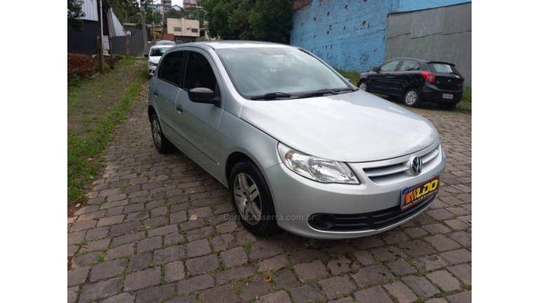 VOLKSWAGEN - GOL - 2011/2012 - Prata - R$ 31.990,00