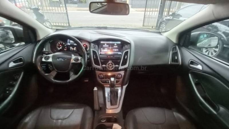 FORD - FOCUS - 2014/2015 - Cinza - R$ 54.990,00