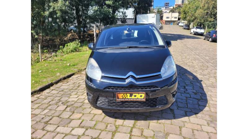 CITROËN - C4 PICASSO - 2011/2012 - Preta - R$ 29.990,00