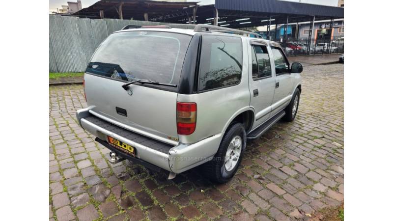 CHEVROLET - BLAZER - 1999/2000 - Prata - R$ 25.990,00