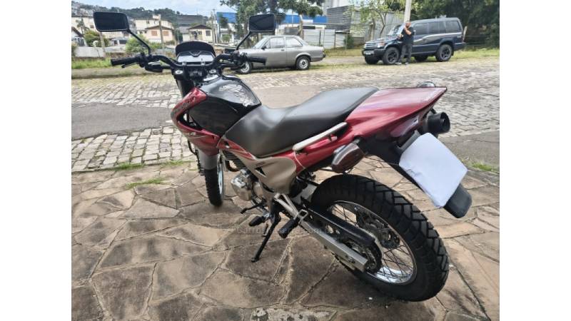 HONDA - NX4 FALCON - 2008/2008 - Vermelha - R$ 19.990,00