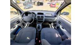 RENAULT - CLIO - 2008/2009 - Preta - R$ 21.990,00