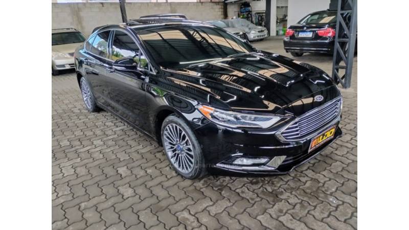 FORD - FUSION - 2016/2017 - Preta - R$ 114.990,00