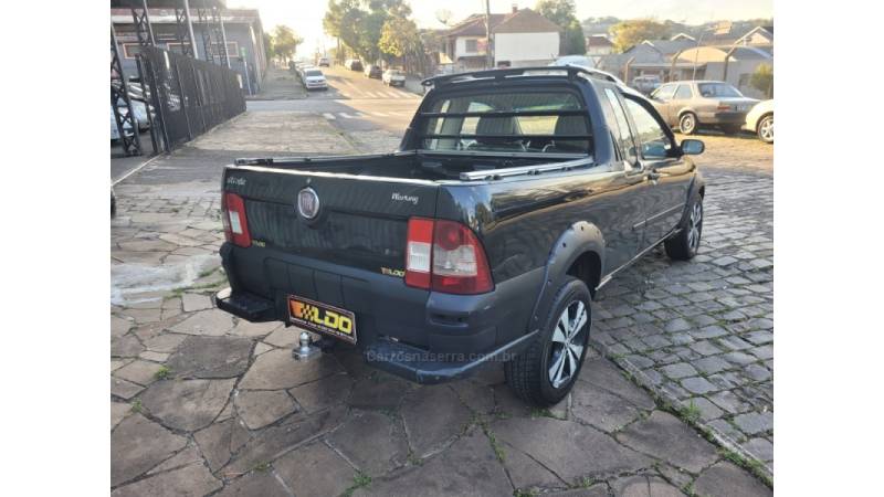 FIAT - STRADA - 2010/2010 - Preta - R$ 31.990,00
