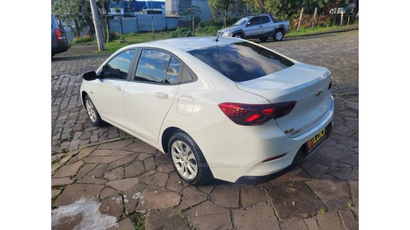 CHEVROLET - ONIX - 2022/2022 - Branca - Sob Consulta